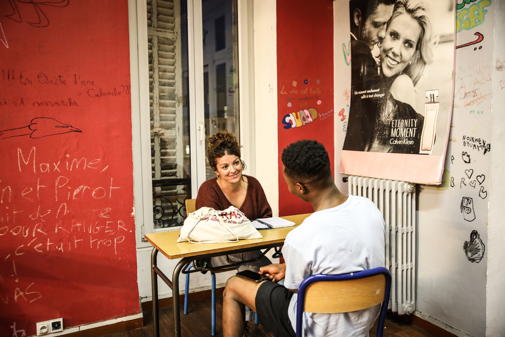 Un mineur non accompagné dans un squat de Marseille