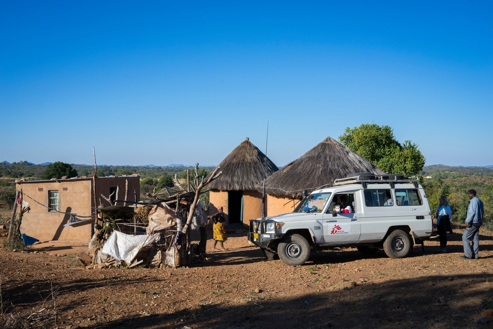 L'équipe MSF rend visite à Margareth © Mélanie Wenger