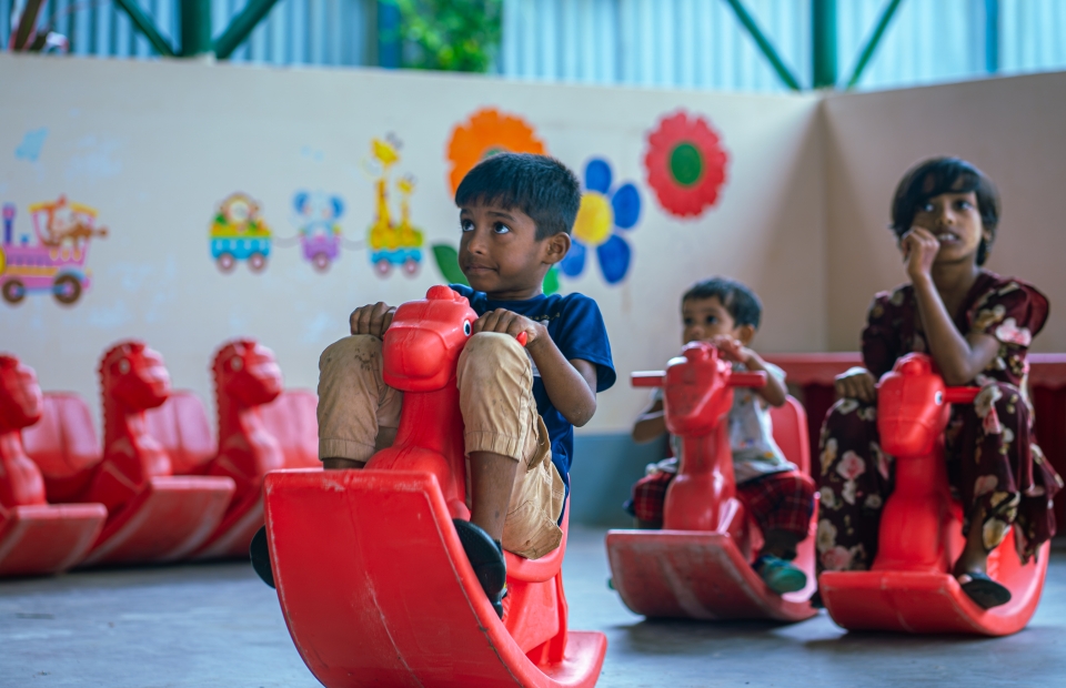 Kinderen spelen in het ziekenhuis van AZG