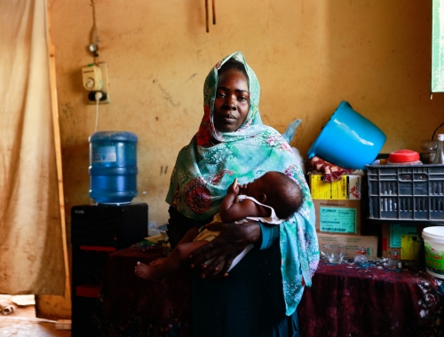 Femme avec enfant 