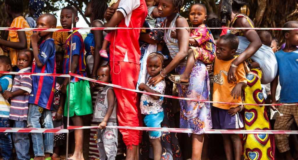 Artsen Zonder Grenzen vaccineert tegen mazelen in Conakry, Guinée.